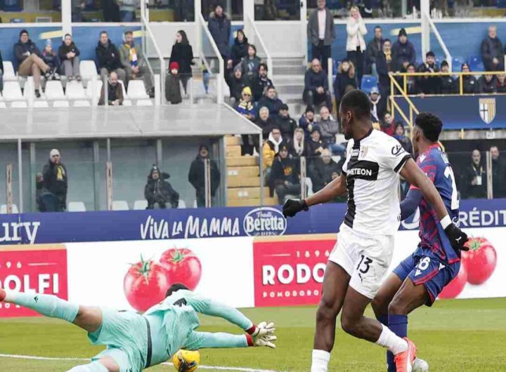 Parma conquista la vittoria contro il Bologna: diretta e foto della partita 1-0