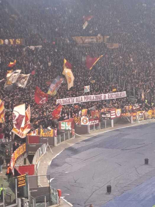 Striscione contro i napoletani a Roccaraso: un gesto di solidarietà o divisione?