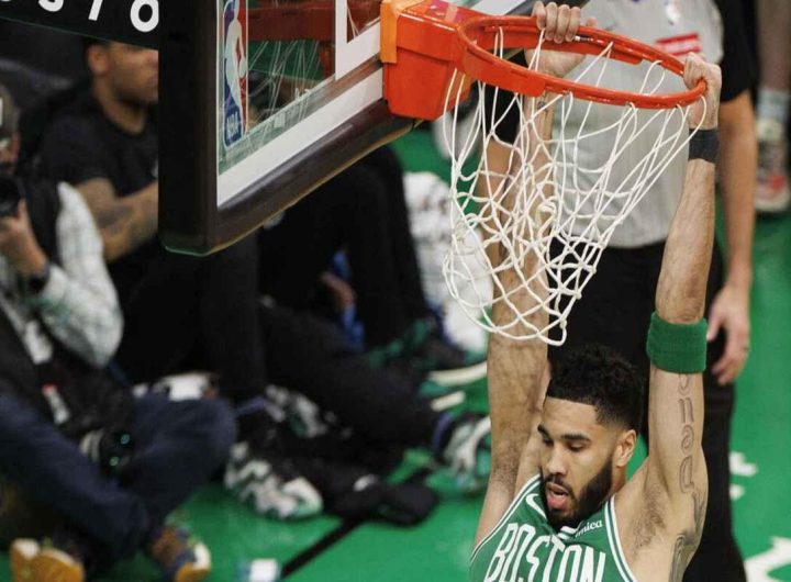 Tatum brilla con i Celtics, mentre Davis debutta e si infortuna con i Mavs