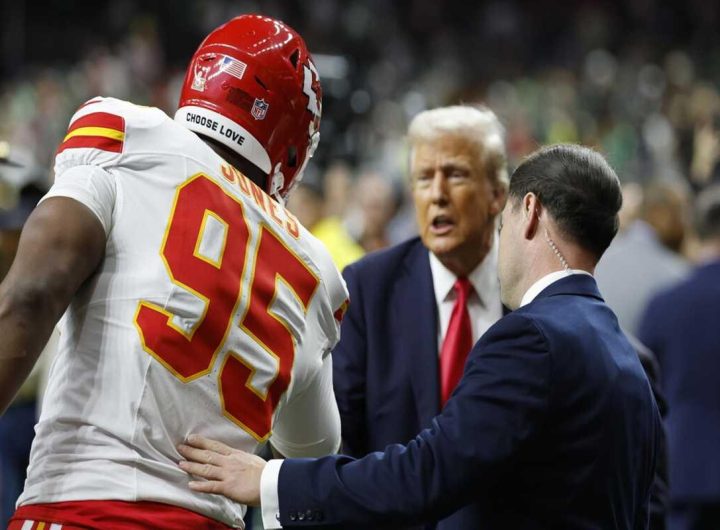 Trump al Super Bowl: New Orleans sotto assedio e in festa per l'imperatore