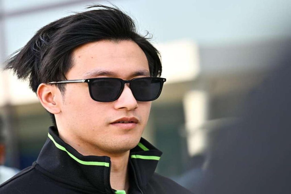 Zhou Guanyu entra nel team Ferrari come nuovo pilota di riserva