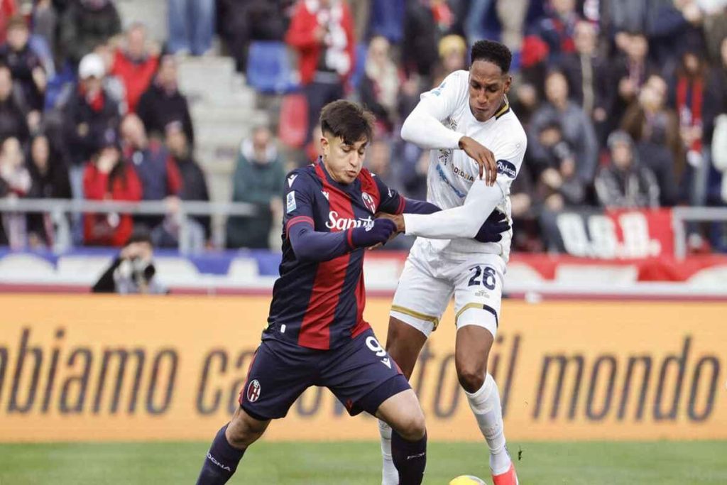 Bologna-Cagliari: un pareggio senza emozioni in diretta e foto esclusive