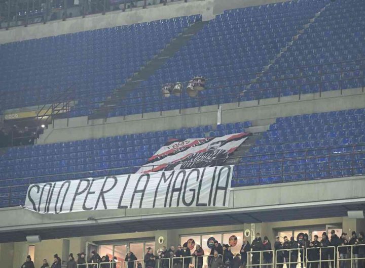 La curva del Milan si fa sentire: 'Cardinale vattene' in una contestazione infuocata